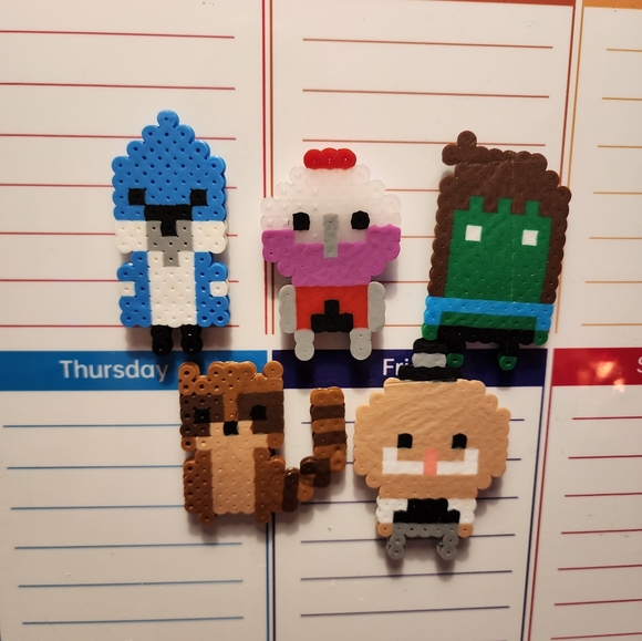 Regular show pixel magnets - Picture 1 of 2
